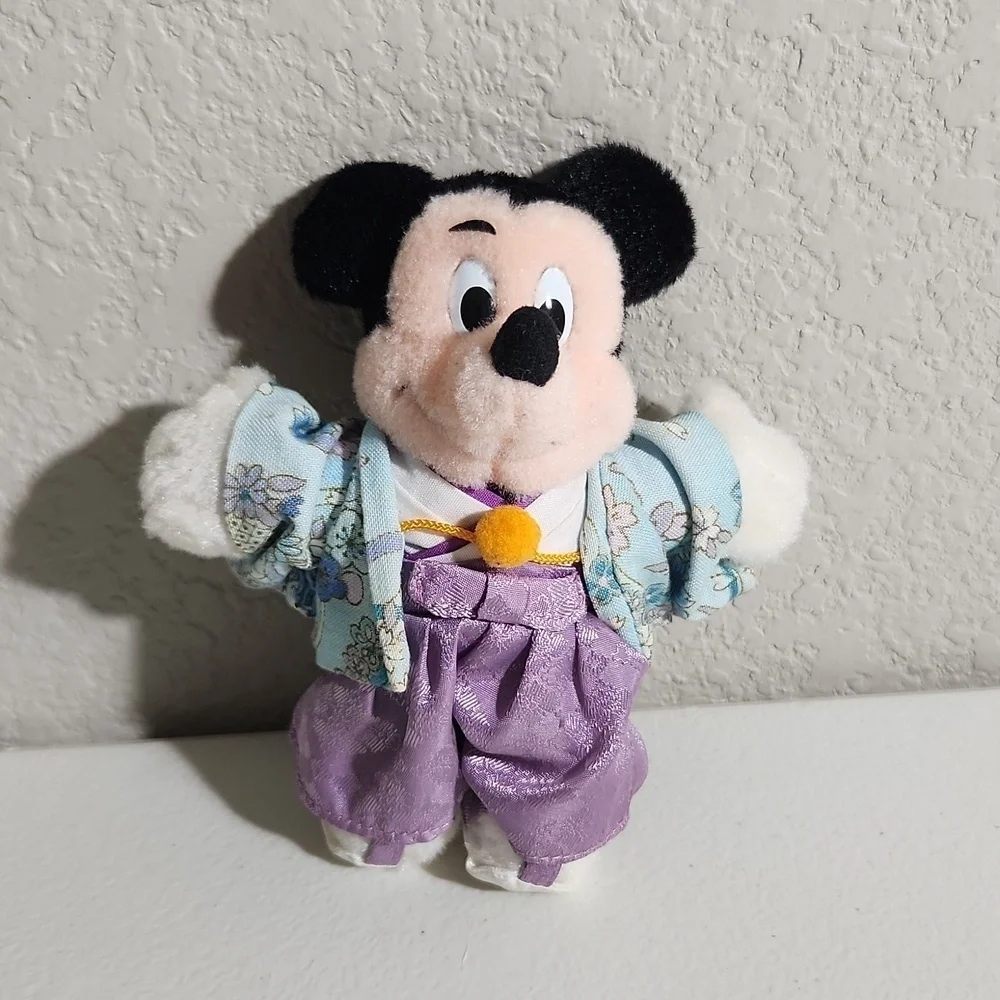 Mickey Disney Tokyo Disneyland mouse has spots